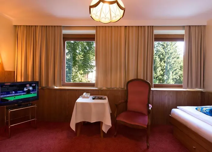 ホテル デルムス ソンネングランド Pörtschach am Wörthersee