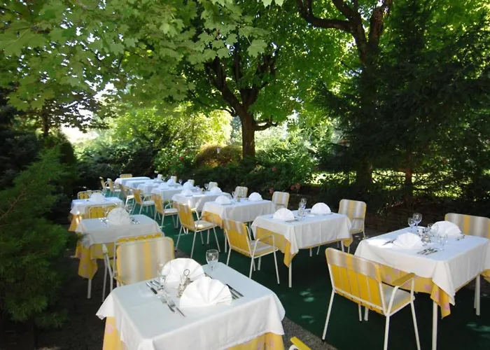 デルムス ソンネングランド ホテル Pörtschach am Wörthersee